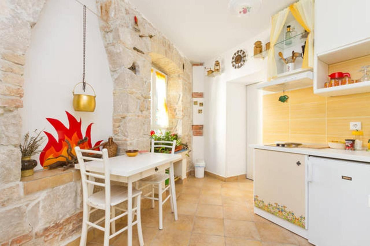 Studio Apartment Sretna Σπλιτ Εξωτερικό φωτογραφία